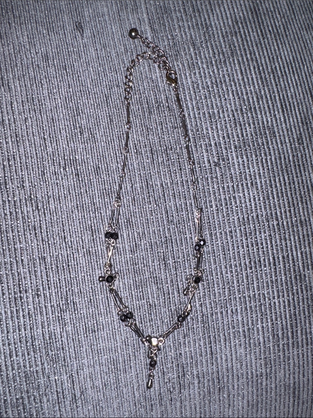 18-Silver Tone Women's Floral Accent Necklace - Unbranded
